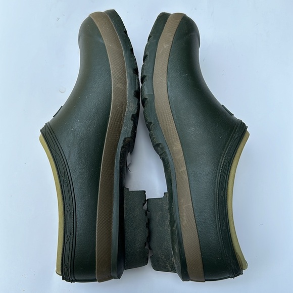 Hunter Olive Green Neoprene Gardener Clogs - Picture 6 of 13